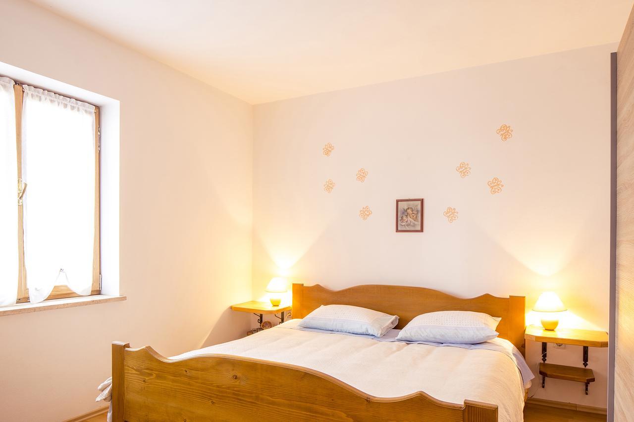 Mon Perin Castrum - Apartman Valentina Bale Exteriör bild