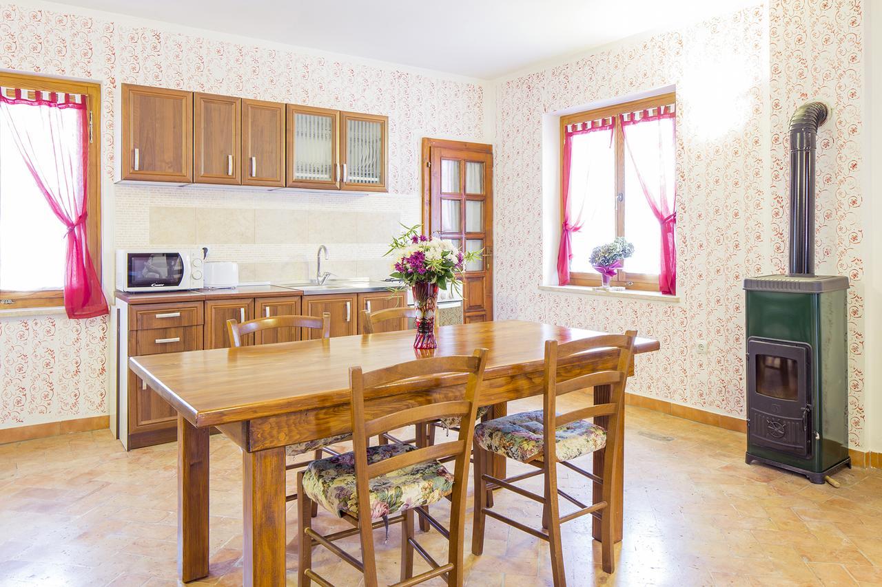 Mon Perin Castrum - Apartman Valentina Bale Exteriör bild
